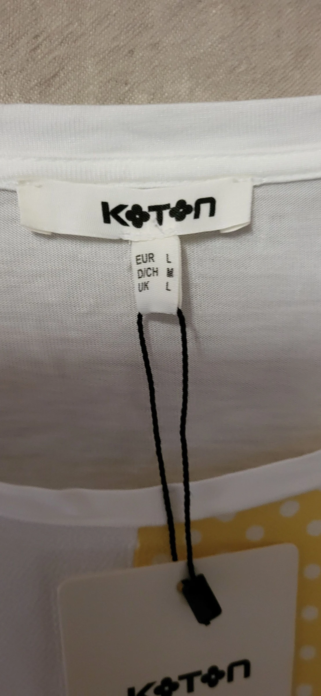 Camiseta super legal tamanho L da Koton. – photo 2